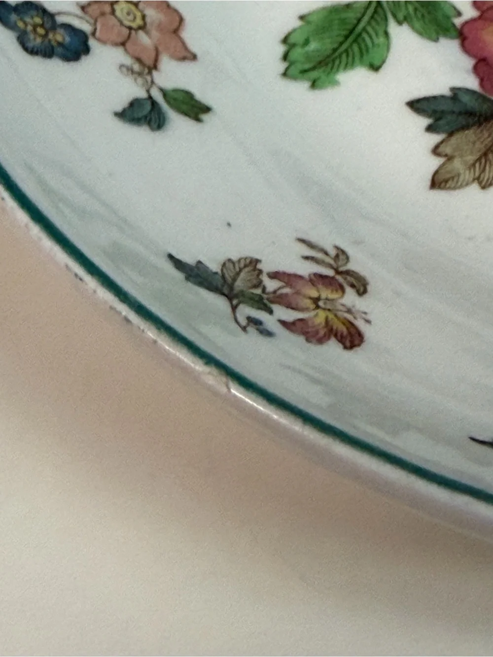 Wedgwood set bowls